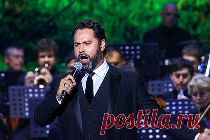 Посольство поддержало российского оперного певца после отмены выступления в Италии