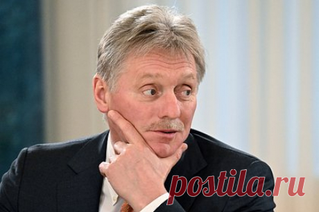 Песков рассказал о раскачивании ситуации на Украине. Украине не нужна помощь по раскачиванию ситуации внутри страны, а соответствующие процессы вызревают изнутри. Об этом заявил официальный представитель Кремля Дмитрий Песков. Песков также отметил, что из Киева регулярно идут разные обвинения и заявления, поэтому Москва не может реагировать на все из них.