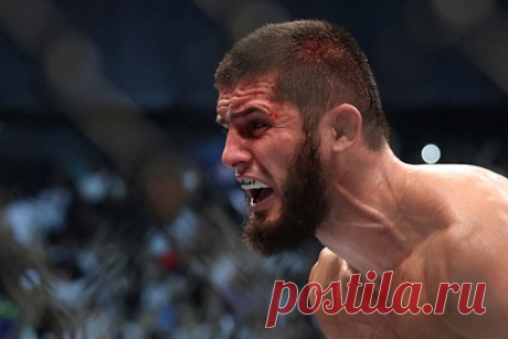 Экс-чемпион UFC объяснил второе место Махачева в рейтинге лучших бойцов. Бывший чемпион UFC в полутяжелом весе Джон Джонс назвал австралийца Александра Волкановски более совершенным бойцом, чем россиянин Ислам Махачев. «Его [Волкановски] ударная техника, прочность, выносливость, скорость... В их бою он был меньше, но при этом очень конкурентен», — заявил экс-чемпион.