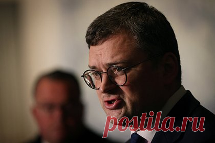 Немецкий политик раскритиковал Кулебу за слова о российских солдатах. Слова главы МИД Украины Дмитрия Кулебы о том, что мирное движение Германии якобы одобряет «убийства и пытки украинцев российскими солдатами» являются оскорблением в отношении ФРГ. Высказывание украинского дипломата раскритиковал в своем Twitter-аккаунте немецкий консервативный политик Юрген Тоденхефер.