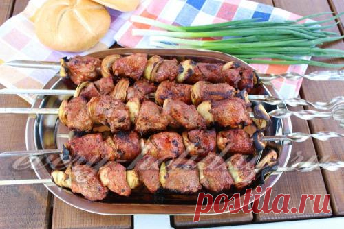 Шашлык из свинины в томатном соке, рецепт