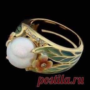 ..Прекрасное - это нечто такое, что принадлежит исключительно Вкусу...                                                    Иммануил Кант