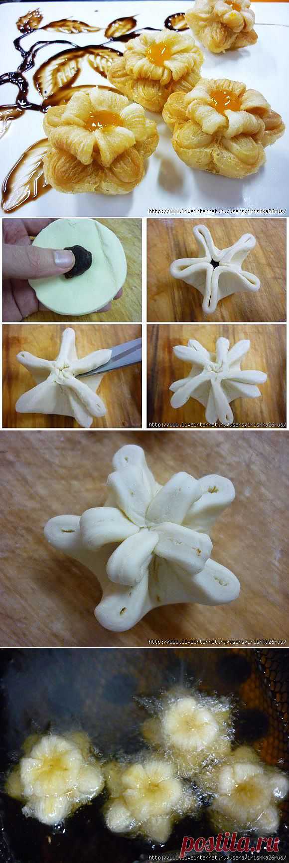 Вкусные и красивые цветы из слоеного теста.