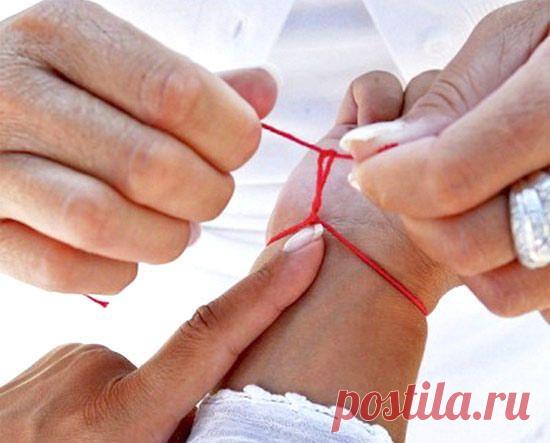 Как нитку на руке завязать, чтобы беды избежать! | Мамам, женщинам, бабушкам и очень любознательным.