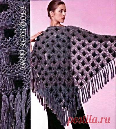 Шаль, связанная крючком из пряжи 3-х цветов. Косое вязание. Схема. / pautinka.3dn.ru
