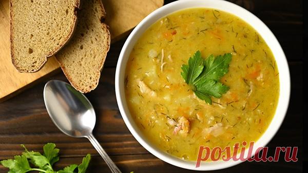  Гороховый суп с домашней курицей - на vse-o-ede-online.ru Гороховый суп с домашней курицей - это традиционное и питательное блюдо с гладкой текстурой и богатым вкусом. В этом блюде комбинируются куриное мясо,