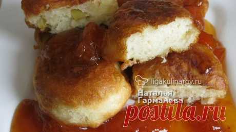 Постные оладьи с яблоками, рецепт пошаговый от Лиги Кулинаров. Рецепт постных оладий с яблоками, рецепты Лиги Кулинаров.