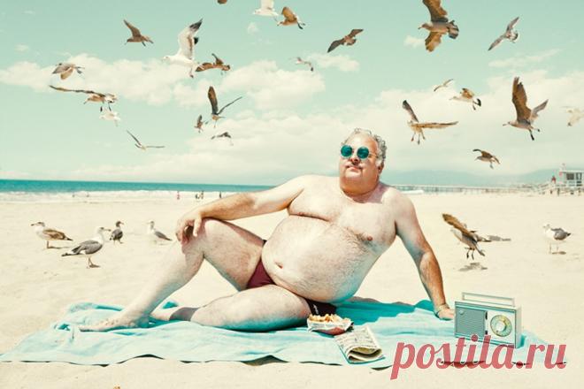 Женатые мужчины живут дольше. Это официально. 
Все, теперь мы знаем, от чего умирают мужчины. Это официально. Геннадий Онищенко заявил, что холостяки живут на 9 лет и 7 месяцев меньше женатых мужчин. Его слова – не простой популизм, и не реверанс…