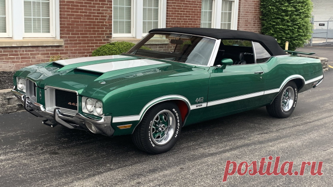 1971 Oldsmobile Cutlass Convertible / T16 / Indy 2019 / Аукционы Mecum 1971 Oldsmobile Cutlass кабриолет представлен как Лот T16 в Индианаполисе, в