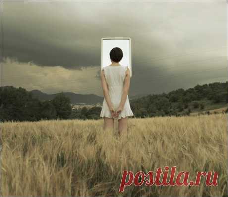 Graphics Think Tank: 200+ Adorable Examples of Surreal Photography