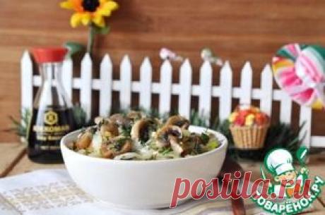Салат "Деревенский" с маринованными шампиньонами - кулинарный рецепт