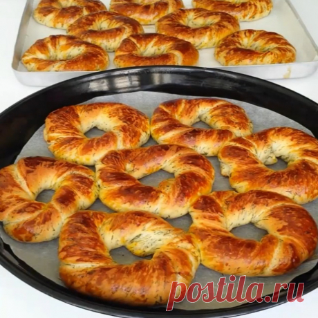 Булочки "Слоёная Ачма с Укропом" 🥨Нереально Пышное Тесто! Вкуснейший рецепт. Превосходные Турецкие Бублики, очень ароматные и очень мягкие, просто Супер мягкие, слоёные, с нежнейшей кружевной мякотью и хрустящей корочкой. Замечательные, вкусные, нежные, воздушный, красивые булочки. Узнайте, как приготовить самую вкусную "Ачму" из Нереально Пышного Теста! Таким рецептом точно стоит поделиться с Друзьями

Булочки ачма - традиционная турецкая выпечка, славящаяся своим воздуш...