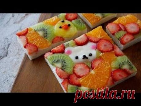 Fruit open sandwich