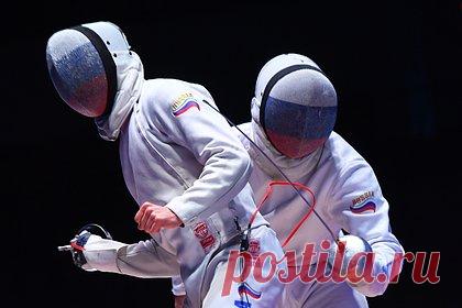 Украинцы отказались выступать в дисциплинах с россиянами на ЧМ по фехтованию. Сборная Украины отказалась выступать в личных дисциплинах чемпионата мира-2023 по фехтованию, в которых представлены россияне. Глава Федерации фехтования Украины Михаил Ильяшев заявил, что спортсмены полностью пропустят женский турнир. Мужчины смогут выступить в соревнованиях по фехтованию на сабле и рапире.