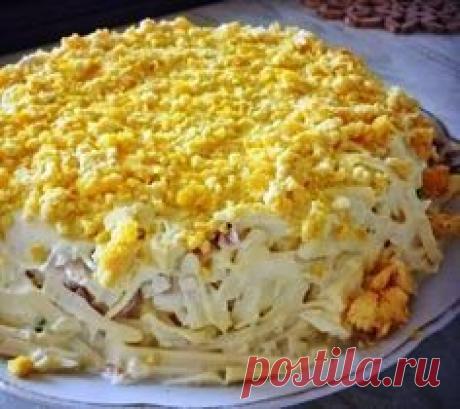 Очень вкусный салат со шпротами