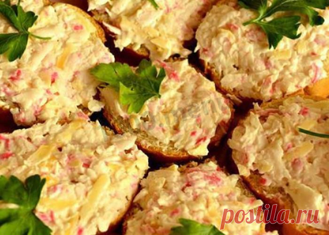 Вкуснейшие гренки с сыром и крабовыми палочками – отличное дополнение к любому блюду - На Кухне Приготовьте сегодня по нашему рецепту вкуснейшие гренки, которые отлично подойдут как на завтрак, так и на обед и ужин. Вкуснейшие гренки с плавленым сыром и крабовыми палочками: Эти...