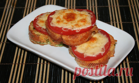 Гренки с помидором и сыром. Отличный вариант вкусного завтрака