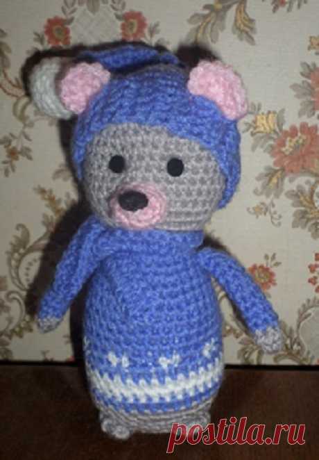 Мышка, связанная крючком.