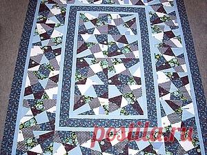 ​Лоскутное шитье двухстороннего одеяла Лоскутное шитье двухстороннего одеялаСшить лоскутное одеяло - задача серьёзная. Многих она может отпугнуть своей сложностью. Но с некоторыми способами сборки лоскутного одеяла вполне может справиться и начинающая рукодельница.