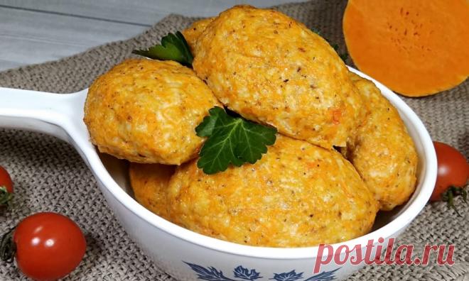 Куриные котлеты с тыквой рецепт пошаговый с фото на Все рецепты ру Потрясающие, сочные куриные котлеты с тыквой. Состав котлет: куриная грудка, тыква, яйца, сухари, чеснок, паприка, перец.