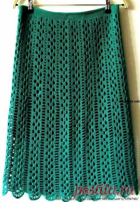 Юбка поперечным вязанием.