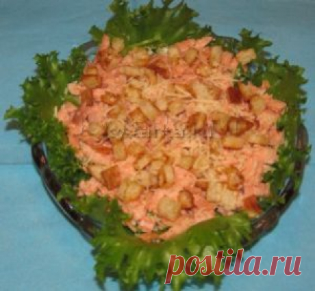 САЛАТ С КОПЧЕНОЙ ФОРЕЛЬЮ И СЫРОМ