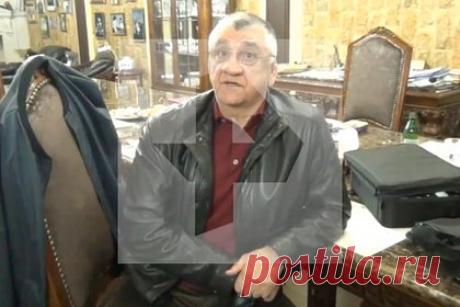 Задержание заподозренного в коррупции мэра Кизилюрта показали на видео. Задержание заподозренного в коррупции мэра Кизилюрта Магомеда Магомедова показали на видео. На кадрах сотрудники спецподразделения российских правоохранительных органов заходят в роскошный особняк бывшего министра спорта Дагестана. В помещениях нашли черную икру и огнестрельное оружие.