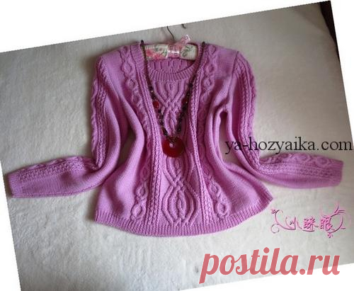 Укороченный пуловер спицами. Вязание пуловера с вырезом лодочка. Укороченный пуловер спицами. Вязание пуловера с вырезом лодочка. Модель спицами с большими аранами на полочке и спинке.