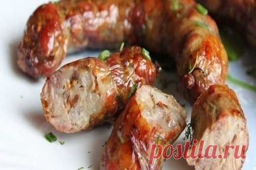 ДОМАШНЯЯ КОЛБАСА В ФОЛЬГЕ .

 
Самая вкусная из всех колбас – это, конечно же, домашняя колбаса, сделанная своими руками, без всяких вредных добавок и примесей.
Но вот проблема: не каждая хозяйка «горит желанием» заморачиватьс…