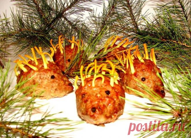 Ежики с сюрпризом | Foodbook.su Сегодня хочу вас познакомить с очень милым семейством забавных ёжиков!