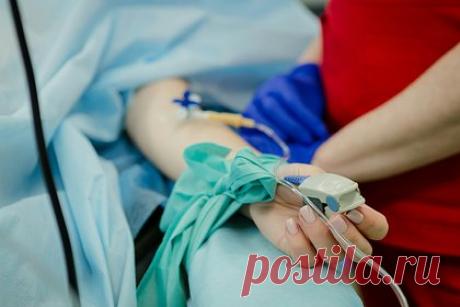 Туристка попала в аварию на прогулочном катере и впала в кому на месяц. Американка впала в кому почти на месяц после аварии с туристическим катером. Когда 11 февраля она вместе с мужем каталась на прогулочном катере «Триллер 06», он столкнулся с другим судном «Обелиск». В результате 13 человек попали в больницу. Туристка до сих пор находится без сознания.