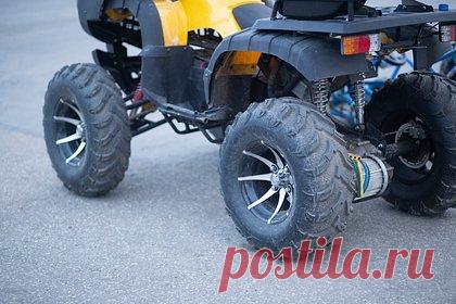 Пьяный российский школьник на квадроцикле сбил полицейского