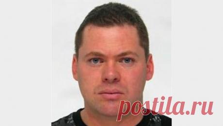 Вооруженного судимого мужчину в камуфляже разыскивают под Вологдой. Вооруженного мужчину разыскивают в округе под Вологдой. Об этом сообщает агентство ИА &quot;Вологда Регион&quot;. &quot;В Вологодском округе ведутся оперативные мероприятия с участием представителей силовых структур по поиску вооруженного ...