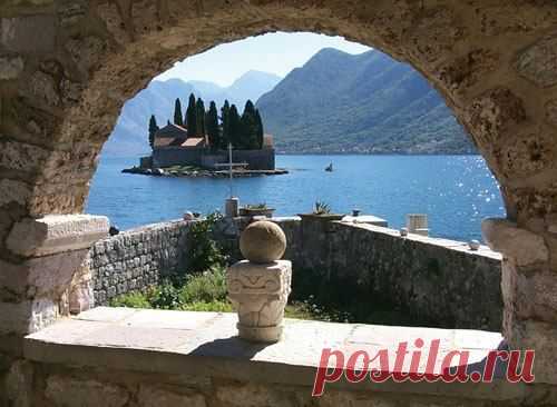 Moj Zaliv-Boka Kotorska Montenegro-St Georg island