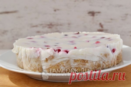 Лёгкий освежающий йогуртовый торт - такой торт полон красок и вкуса лета.