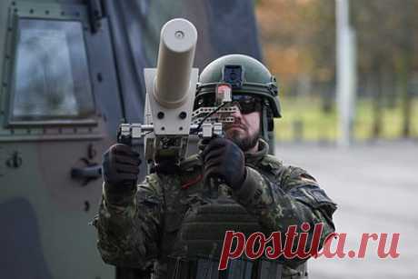 В НАТО оценили успехи «военного Шенгена» в Европе. Евросоюз и НАТО до сих пор не смогли создать систему «военного Шенгена» для свободного перемещения военных грузов по Европе, заявил глава Объединенного командования НАТО по тыловому обеспечению и логистике (JSEC) генерал-лейтенант Александер Зольфранк. Он предупредил о проблемах в регионе в случае конфликта с Россией.