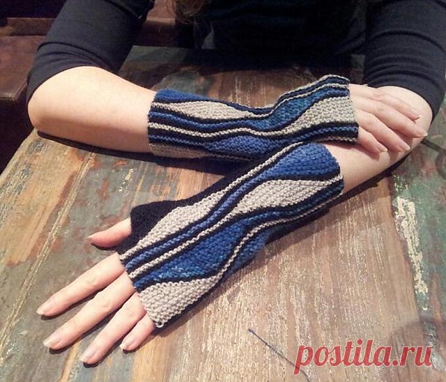 Митенки в технике swing-knitting (поворотное вязание)