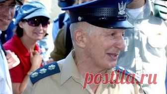 Из Освенцима – в «Моссад» Он бежал из Освенцима, был пойман, приговорен к смерти, но выжил и снова бежал. А потом летал во главе эскадрильи израильских ВВС, воевал в Сирии и Ег