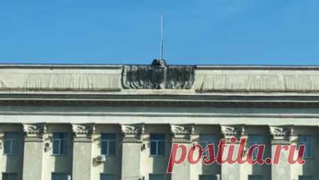 В окрестностях Херсона прогремели взрывы. Взрывы прогремели в окрестностях подконтрольного Киеву города Херсон. Об этом сообщает &quot;Укринформ&quot;. &quot;В предместье Херсона прозвучали взрывы&quot;, - говорится в сообщении. 14 октября глава Областной военной администрации ...