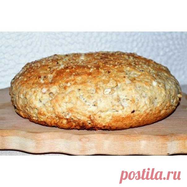 ПОЛЕЗНЫЙ И НАИВКУСНЕЙШИЙ БЕЗДРОЖЖЕВОЙ ХЛЕБ В МУЛЬТИВАРКЕ!

ИНГРЕДИЕНТЫ:

Мука пшеничная – два мультистакана;
Мука ржаная – ½ мультистакана;
Геркулес – ½ мультистакана;
Разрыхлитель – две ч. ложки;
Соль – одна ч. ложка;
Сахар – одна ст. ложка;
Масло сливочное — 50 граммов;
Кефир 2,5% (или домашний йогурт) – ½ литра.

ПРИГОТОВЛЕНИЕ:

Необходимо взять глубокую миску и смешать в ней два вида муки, разрыхлитель и геркулес.

Растопить в микроволновой печи сливочное масло и хорош...