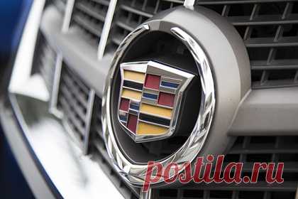 Дуэйн Джонсон подарил матери машину на Рождество и показал ее реакцию на видео. Американский актер и рестлер Дуэйн Скала Джонсон подарил своей матери внедорожник Cadillac CT5 на Рождество и запечатлел на видео ее реакцию. В коротком ролике актер подводит 73-летнюю мать Ату к подарку с закрытыми глазами, а затем показывает ей автомобиль, перевязанный красной лентой с бантом.