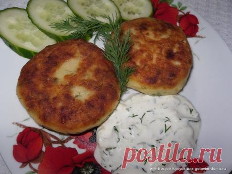 Котлеты из картофеля, сыра и укропа с грибами + соус • Блюда из картофеля