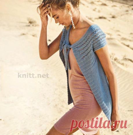 Жилет на завязках с ажурной кокеткой Жилет на завязках с ажурной кокеткой. Хлопок плюс кашемир - из благородной всесезонной смесовой пряжи появляется жилет с прелестной ажурной кокеткой