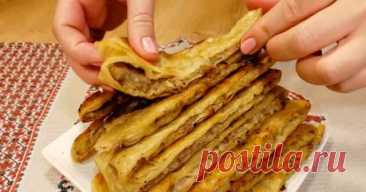 Сочные слоеные лепешки с фаршем: вкусно, сытно и, что главное, быстро — Домашняя кулинария