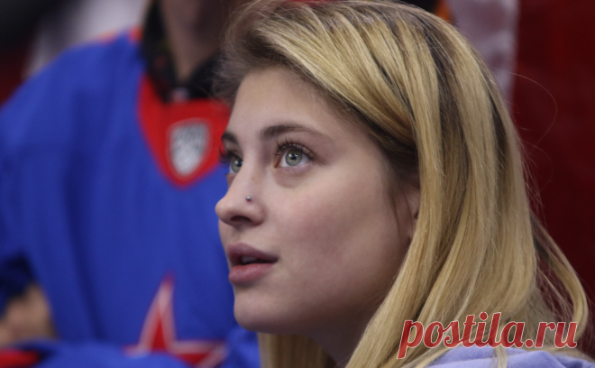 Косторная оценила предложение журналиста из США выступать за Азербайджан. Автор подкаста The Skating Lesson Лис заявил, что готов организовать сбор денег на переход фигуристки под флаг Азербайджана. Косторная ответила, что легким путем не пойдет и будет выступать только за Россию