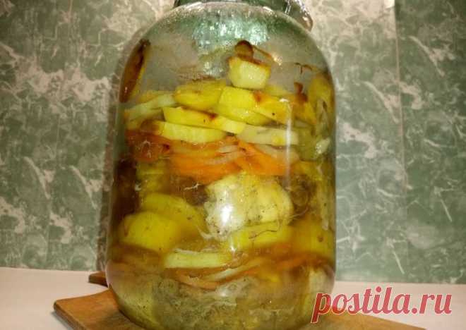 Тушу в банке - курица получается 