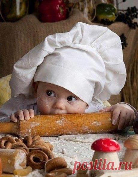 The cute little chef