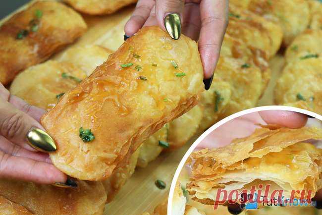 Многослойные хрустящие Роти с сиропом и зеленым луком