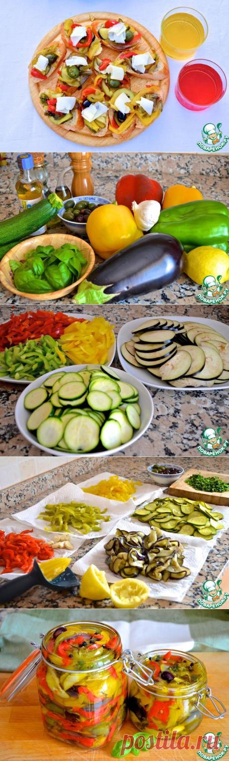 Маринованные летние овощи с лимоном и базиликом.
