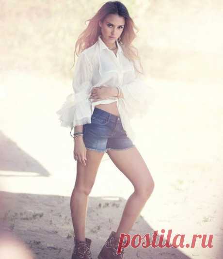Джессика Альба (Jessica Alba) в фотосессии Давида Бельмера (David Bellemere) для журнала The Edit (апрель 2013)